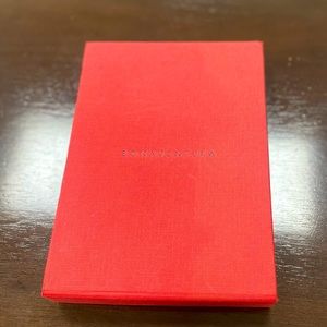 I am selling an iPhone 12/12 pro case in the color black